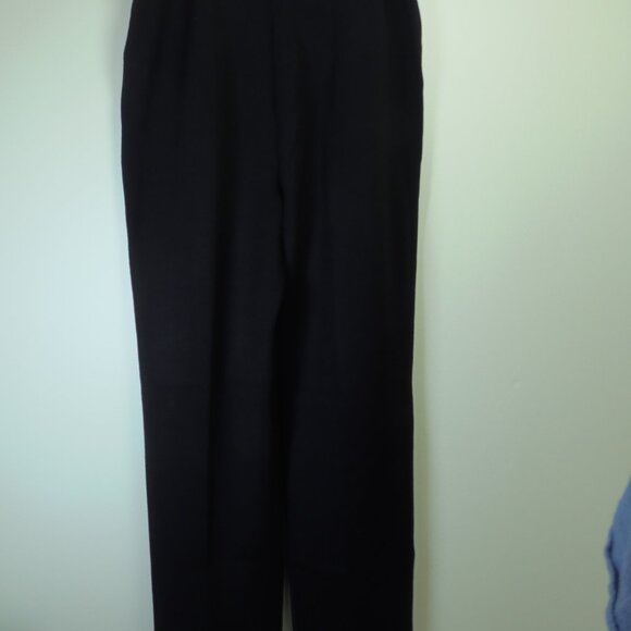 St. John Collection by Marie Gray Classic Black Knit Pull On Pants Size 10 Quiet - Picture 9 of 10